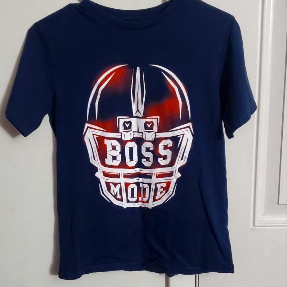 Graphic tee
